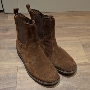 NWOT Kodiak Women's Chocolate Brown Suede Waterproof Chelsea Boots (Size US 9)